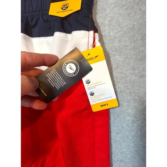 Speedo Swim Trunks Board Shorts Mens Size Large Red Lined UPF 50+ Sun Protection - Picture 3 of 11